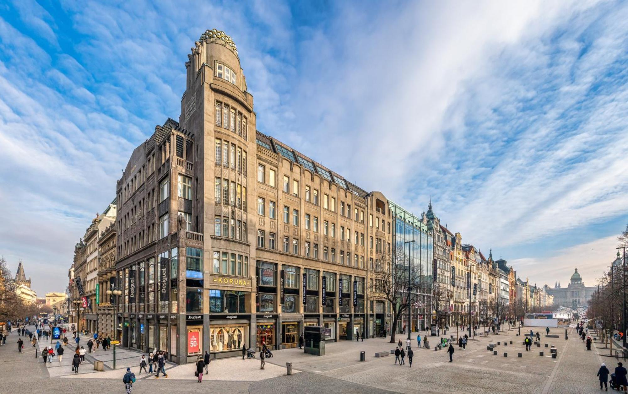 Crown Palace By Adrez Aparthotel Praha